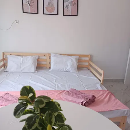 Apartment Vintage Neos Marmaras